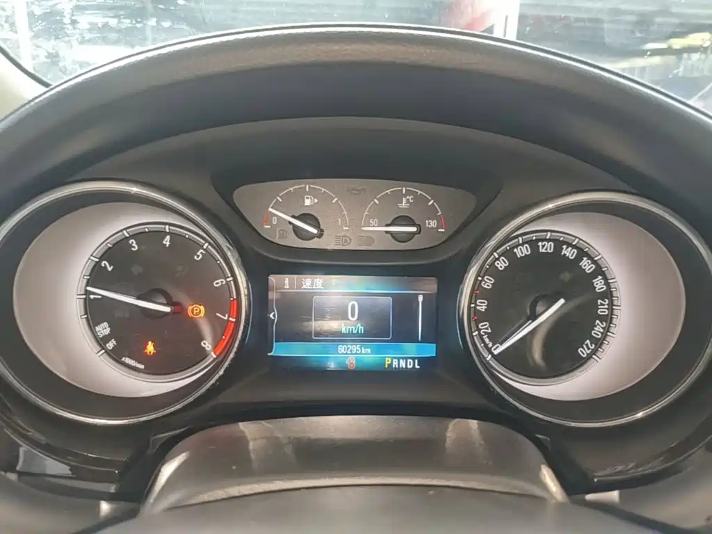 Buick Verano — миниатюра 12