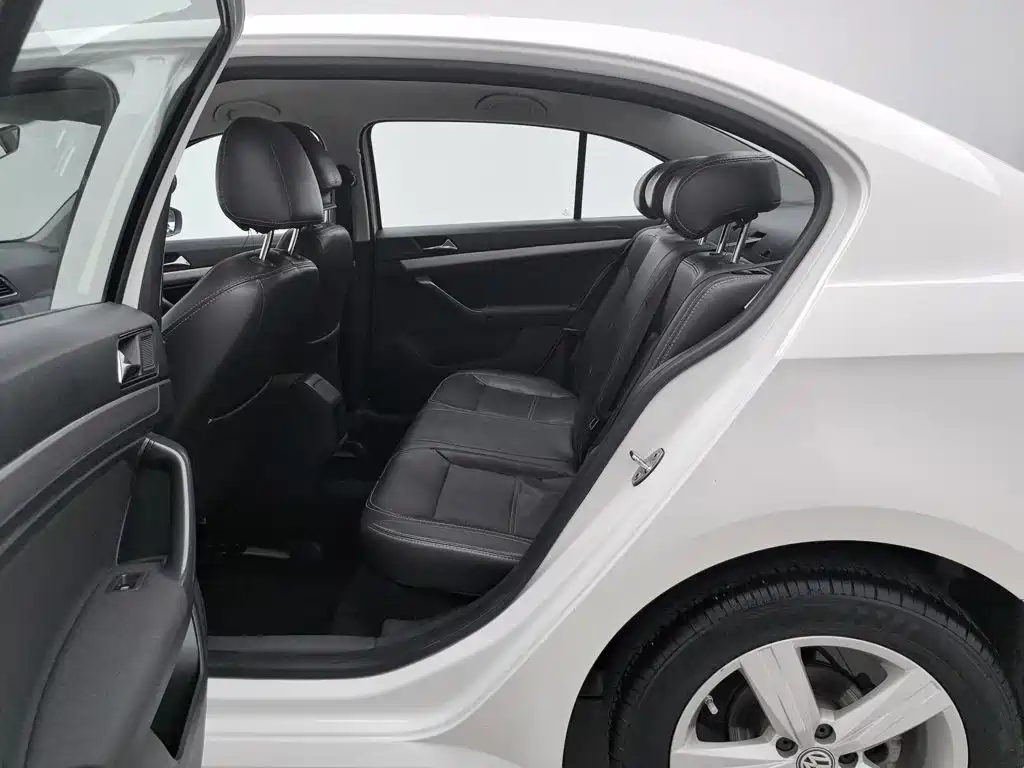 Volkswagen Lavida — миниатюра 15