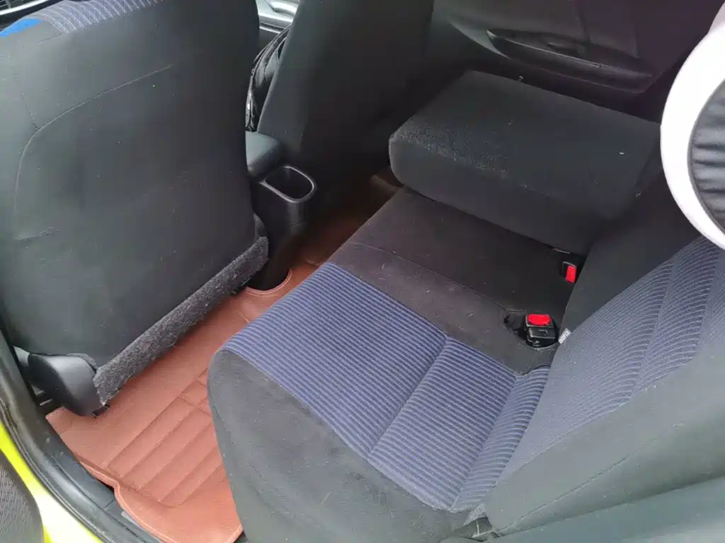 Toyota Yaris L — миниатюра 17