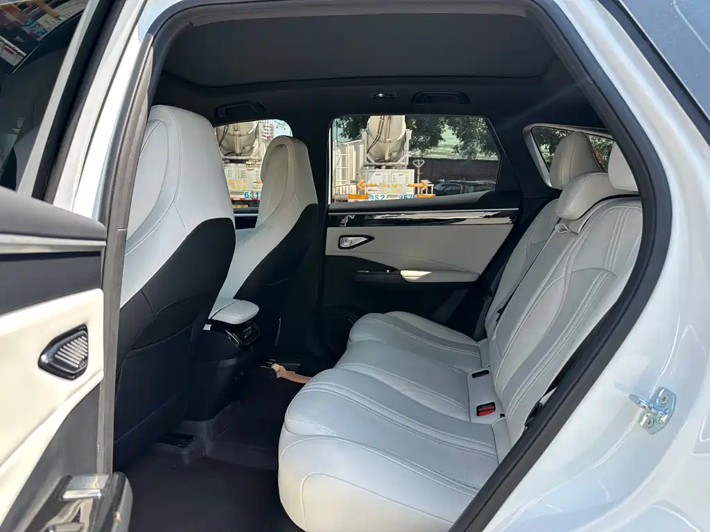 GEELY GALAXY GALAXY L7