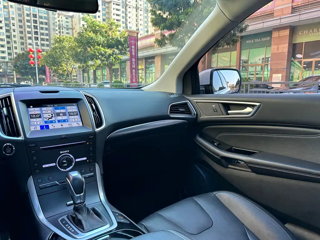 Ford Edge — миниатюра 25