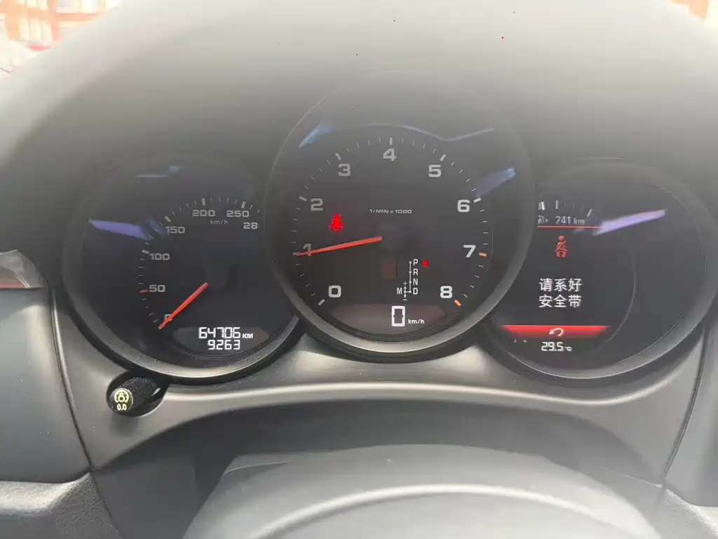 Porsche Macan — миниатюра 17