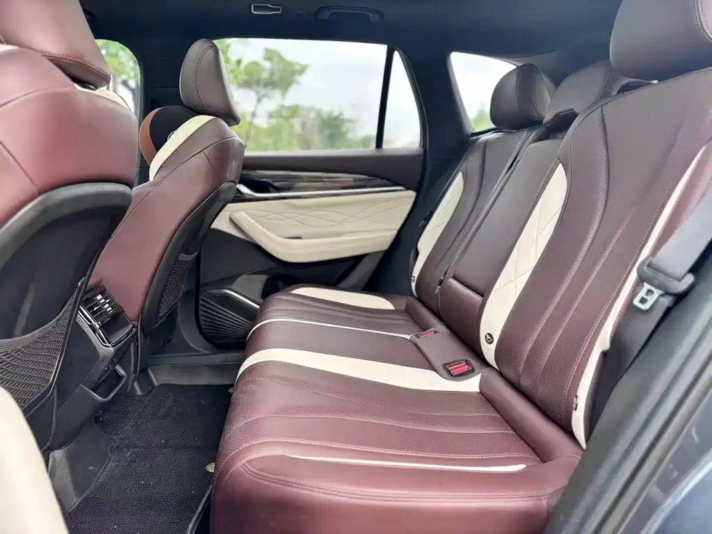 Geely Xingyue L — миниатюра 15