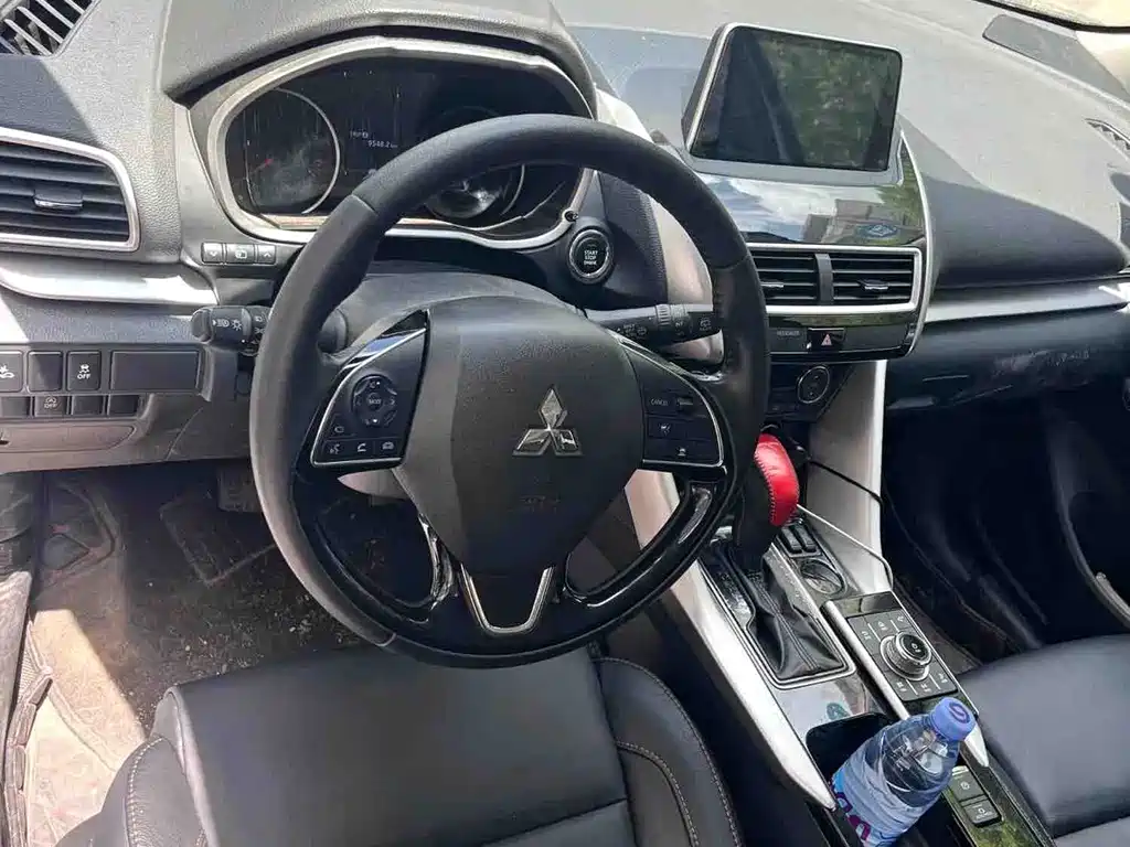 Mitsubishi Eclipse Cross — миниатюра 7