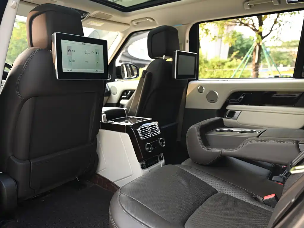 Land Rover Range Rover — миниатюра 9