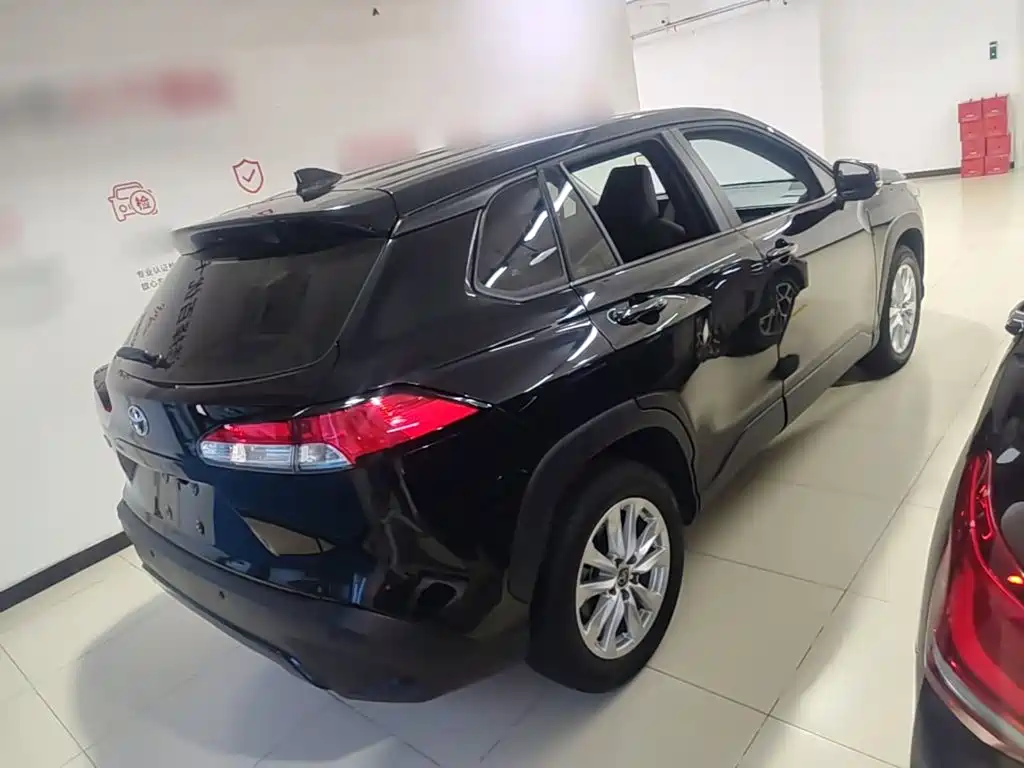 Toyota Corolla Cross — миниатюра 7