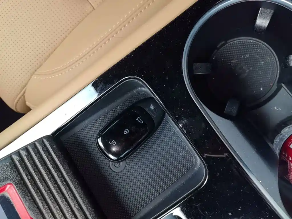 Li Auto Li ONE — миниатюра 9