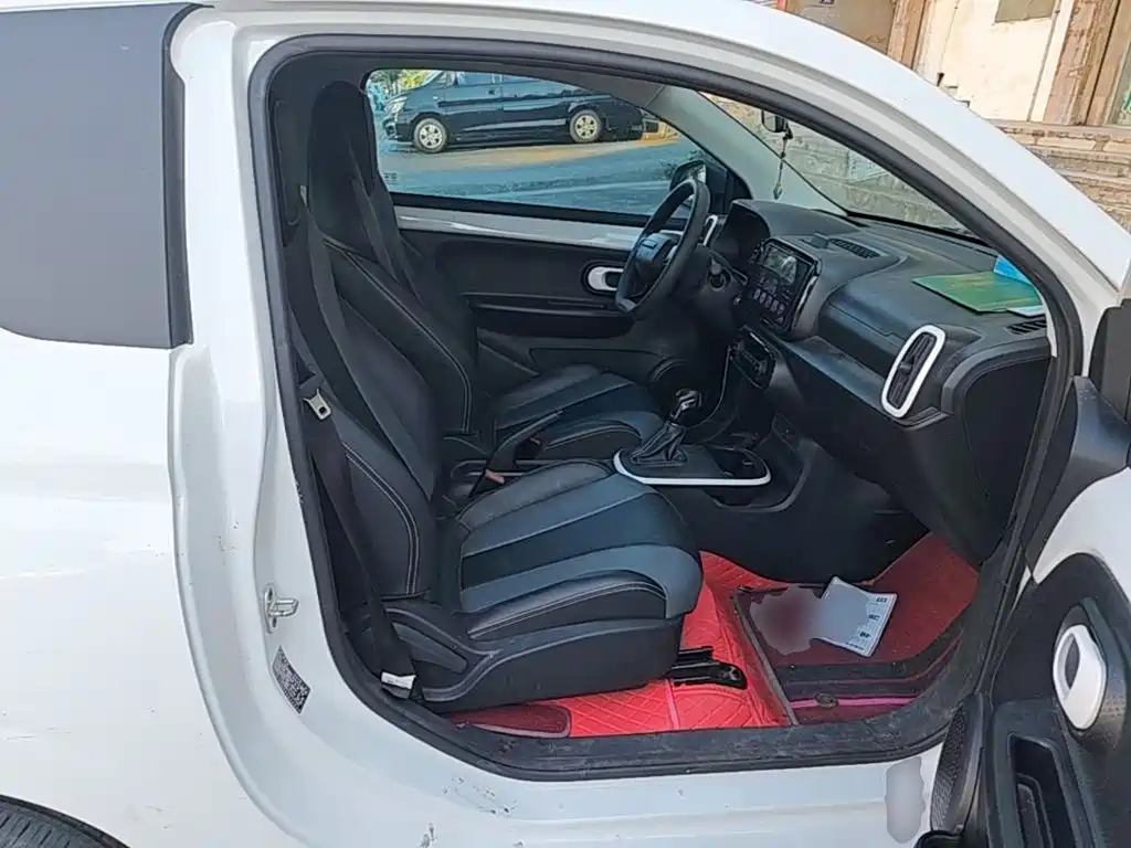 Roewe Clever — миниатюра 25