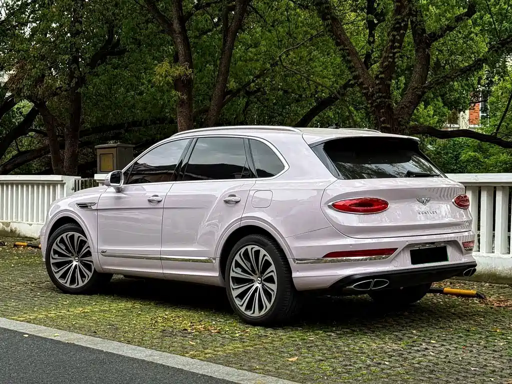 Bentley Bentayga PHEV — миниатюра 4
