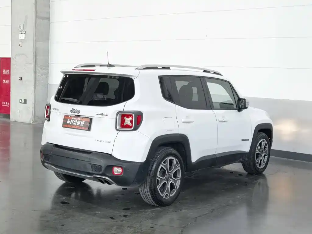 Jeep Renegade — миниатюра 2
