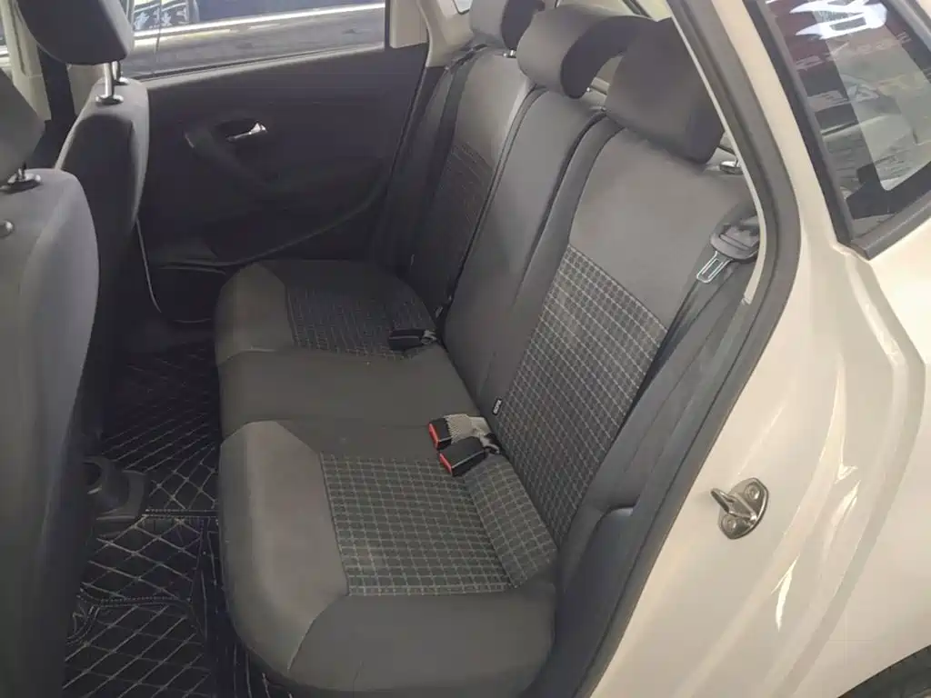 Volkswagen Polo — миниатюра 17