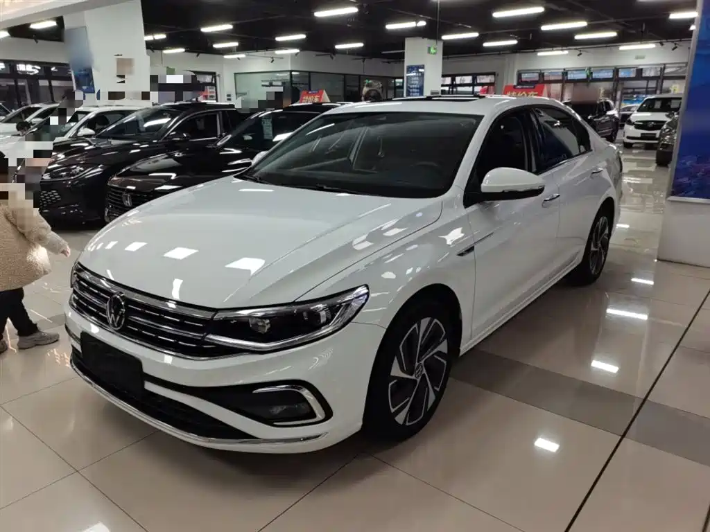 Volkswagen Bora 2023
