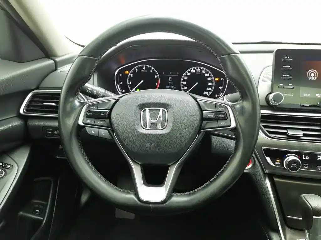 Honda Accord — миниатюра 11