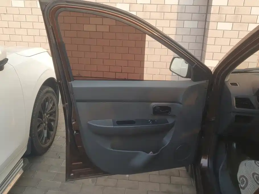 Wuling Hongguang — миниатюра 7