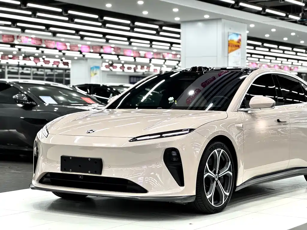 NIO NIO ET5
