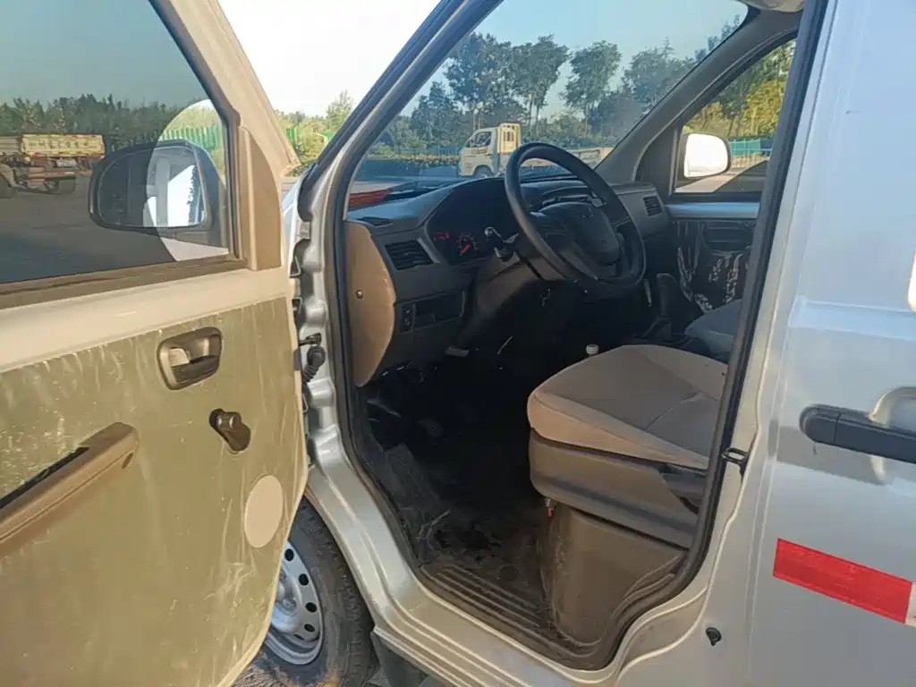 Wuling Rongguang S — миниатюра 16