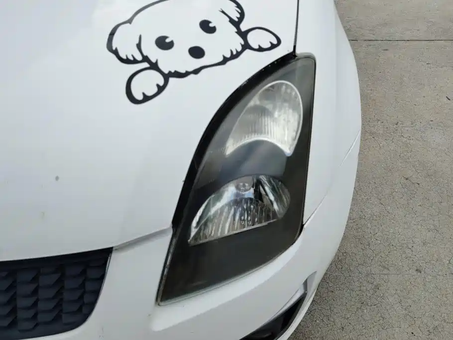 Suzuki Swift — миниатюра 5