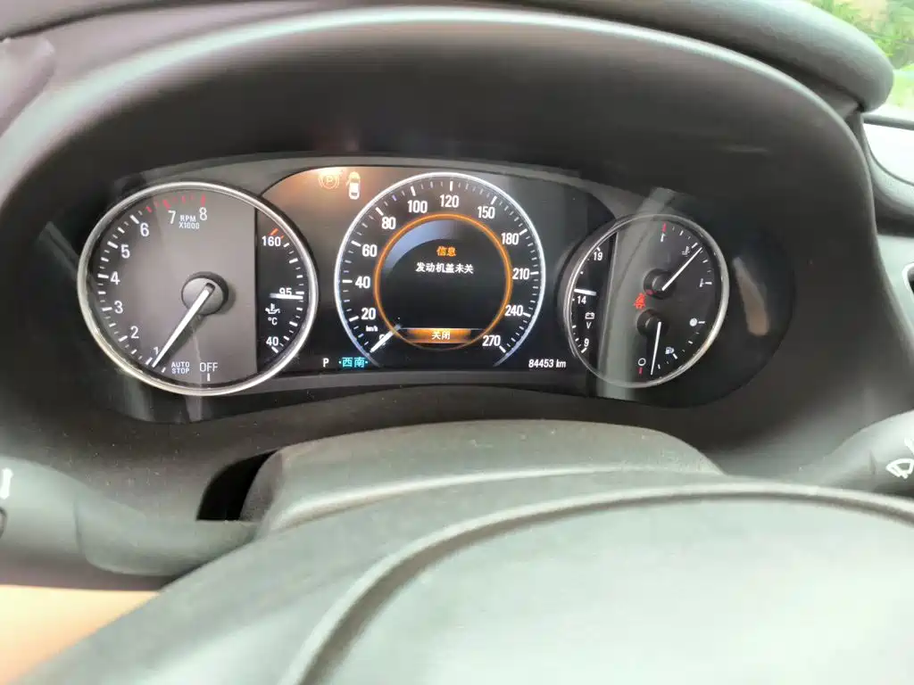 Buick LaCrosse — миниатюра 9