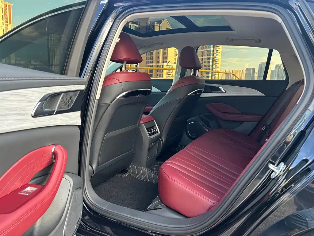 Hongqi Hongqi H5 — миниатюра 5