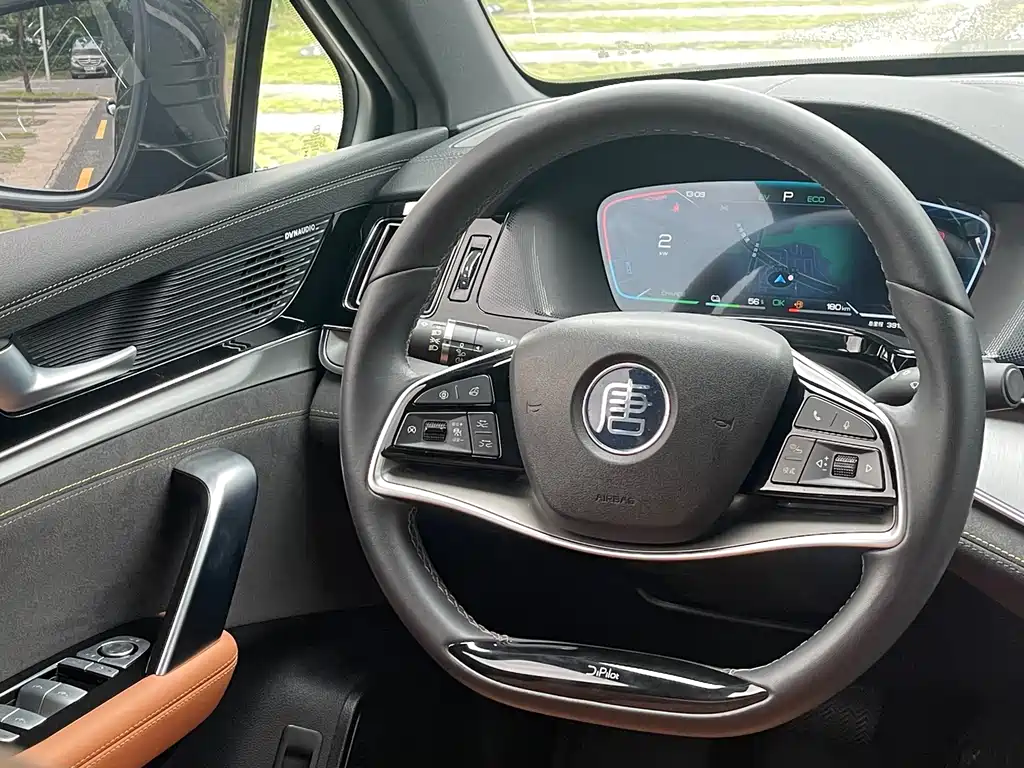 BYD Tang New Energy — миниатюра 20
