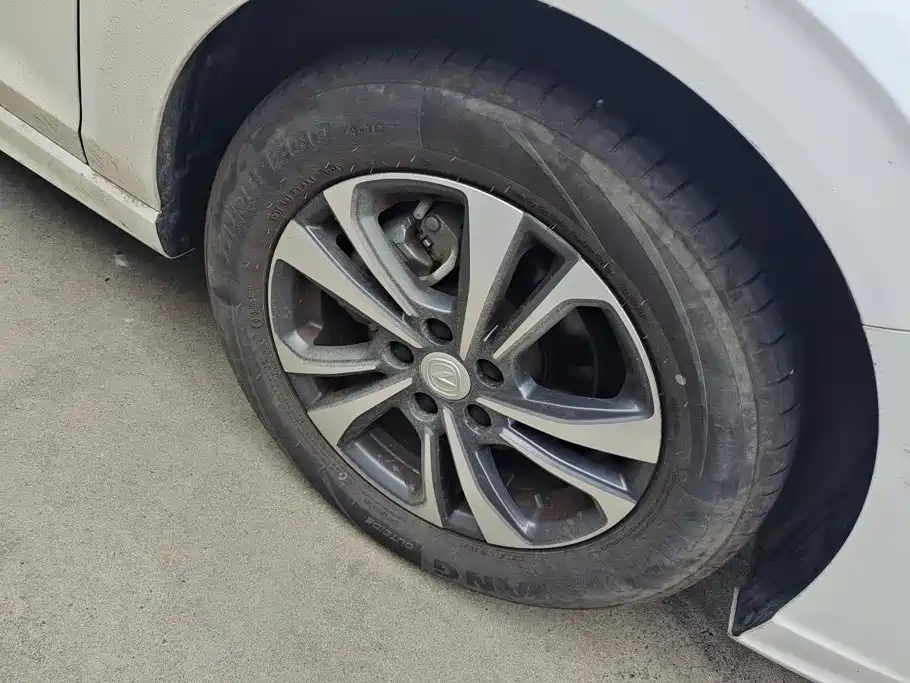 Changan Eado — миниатюра 6