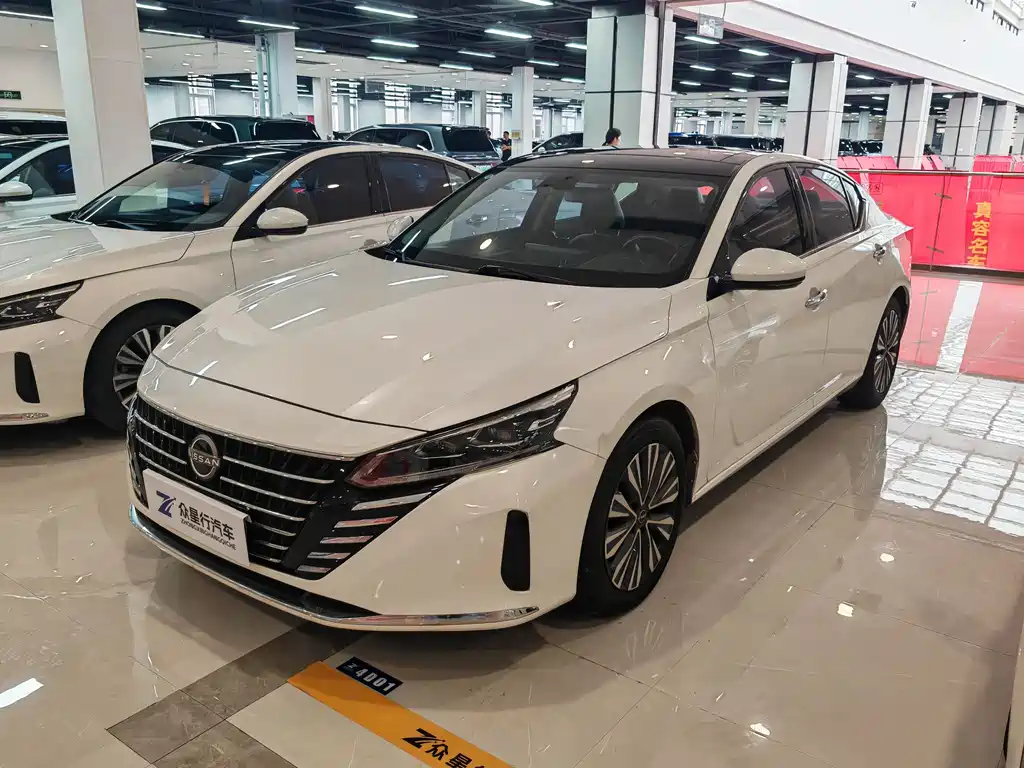 Nissan Teana 2023