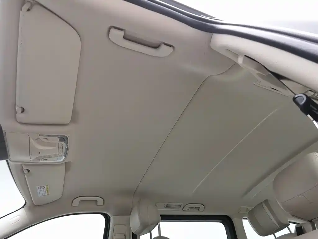 Mercedes-Benz Vito — миниатюра 14