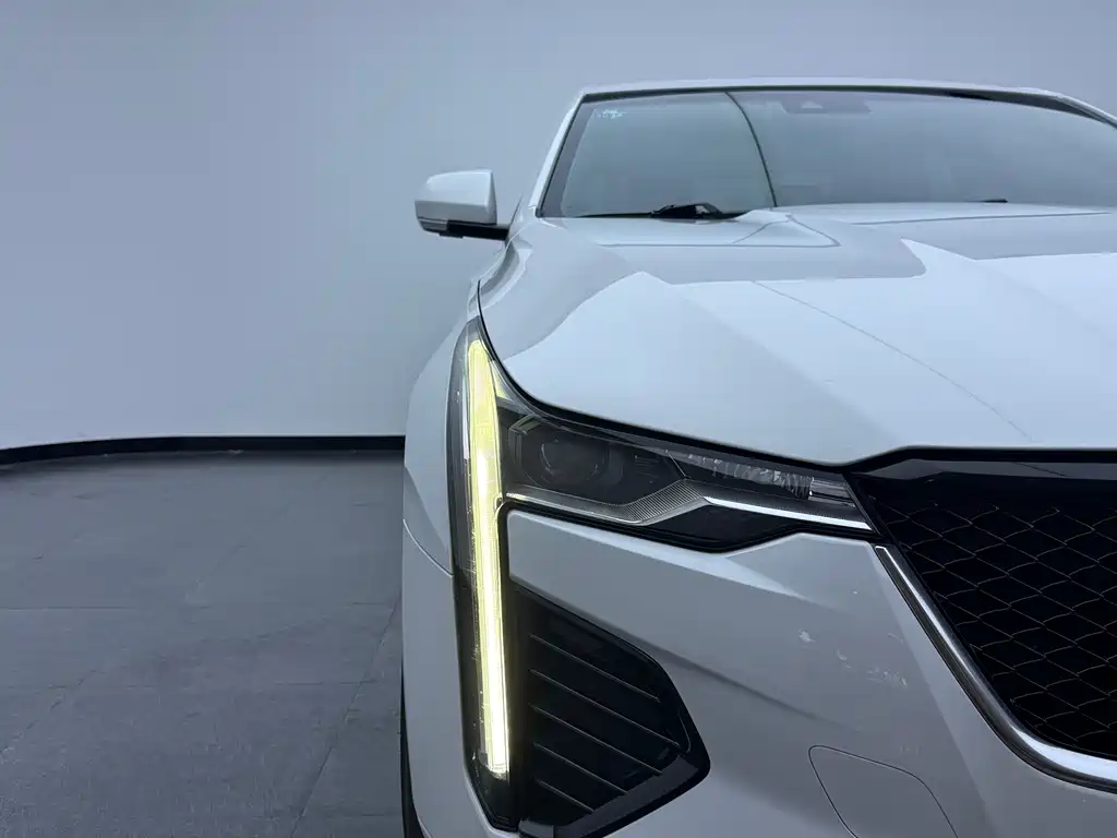 Cadillac CT4 — миниатюра 4
