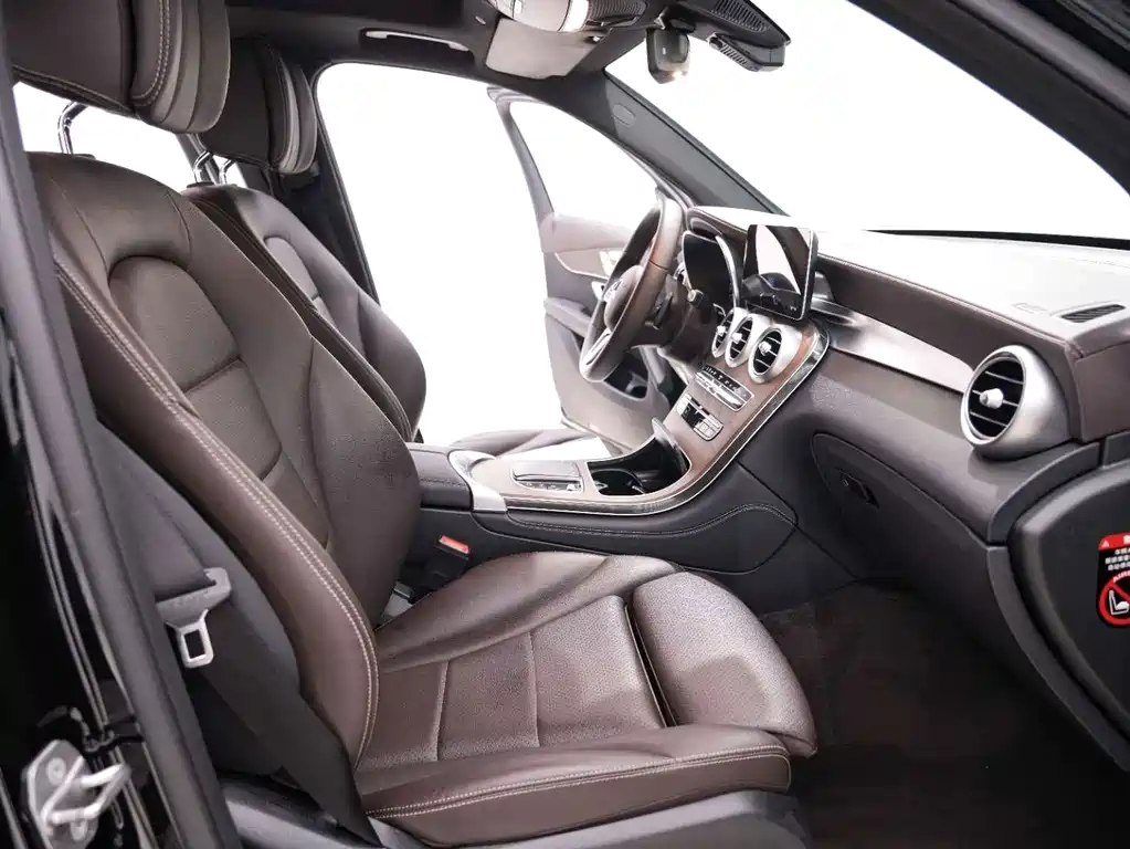Mercedes-Benz GLC — миниатюра 16