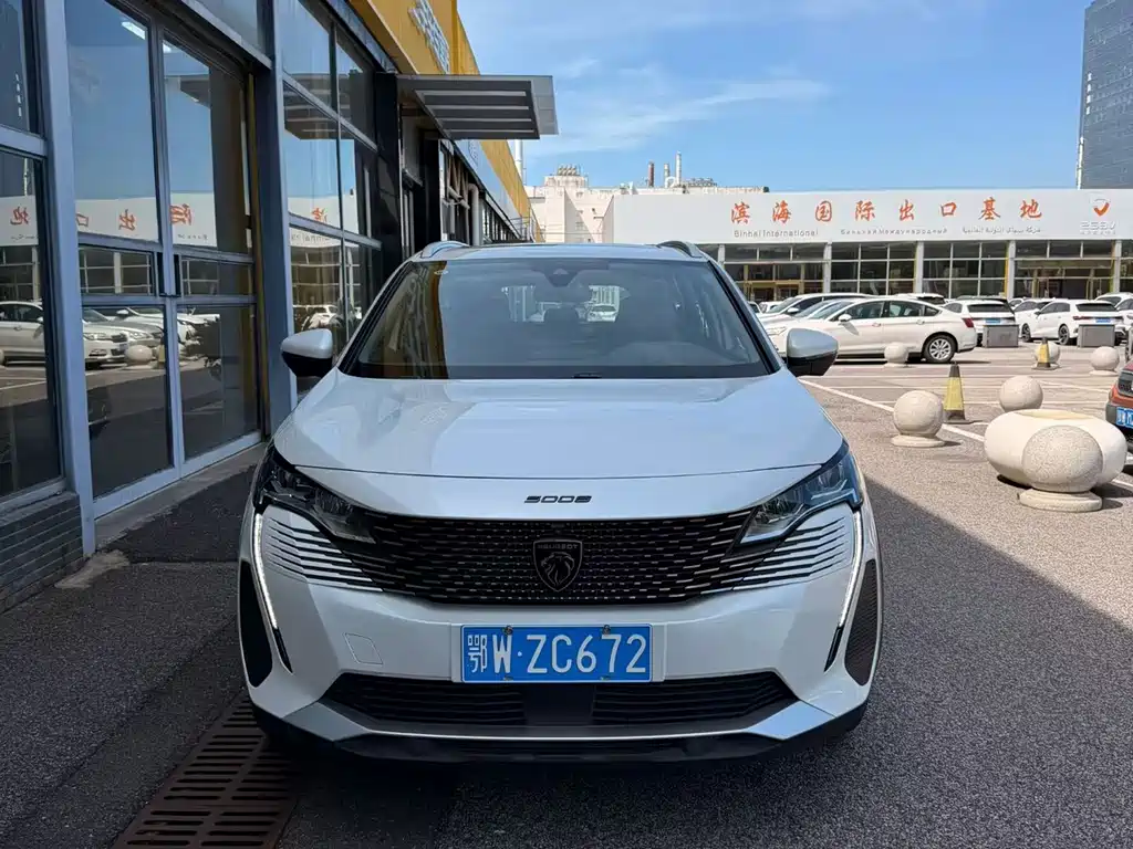 Peugeot 5008 — миниатюра 3