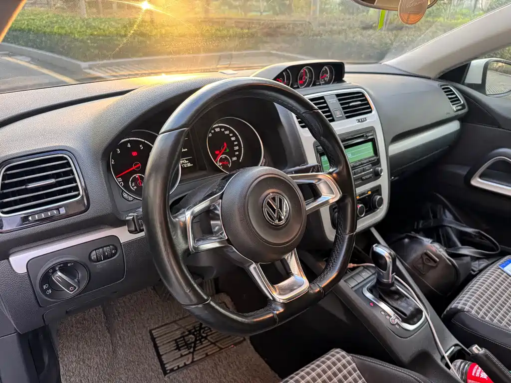 Volkswagen Scirocco — миниатюра 8