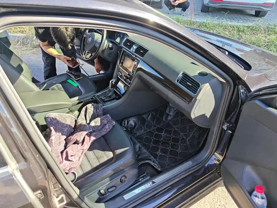 Volkswagen Passat — миниатюра 8