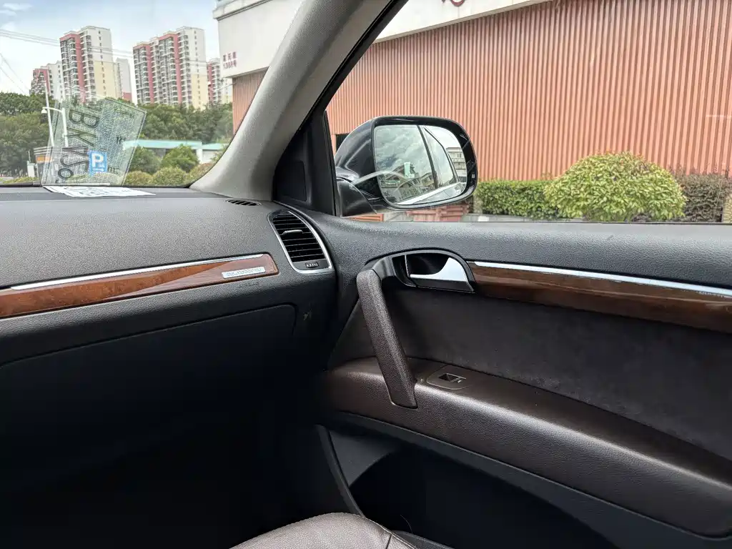 Audi Q7 — миниатюра 14