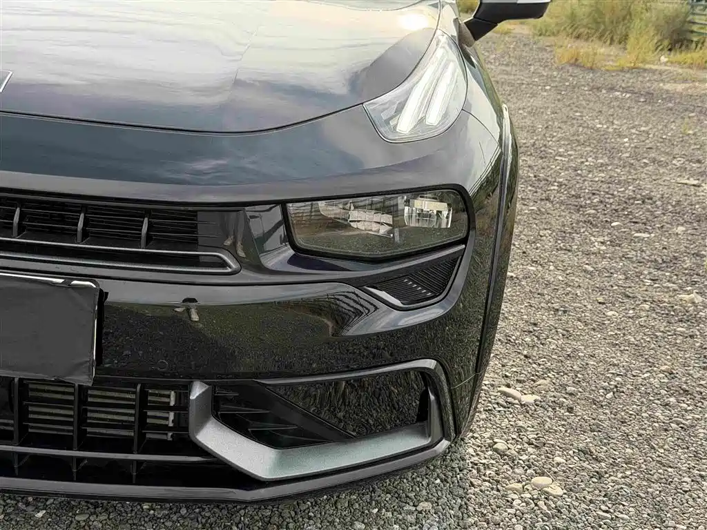 Lynk & Co 02 Hatchback — миниатюра 13