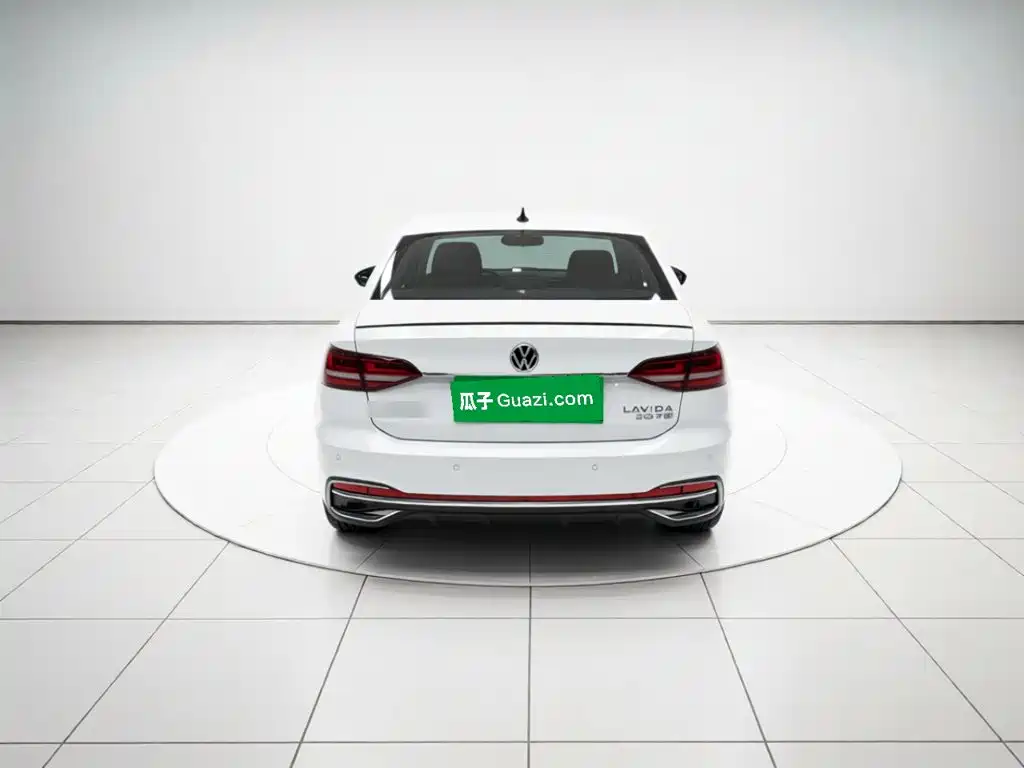 Volkswagen Lavida — миниатюра 5