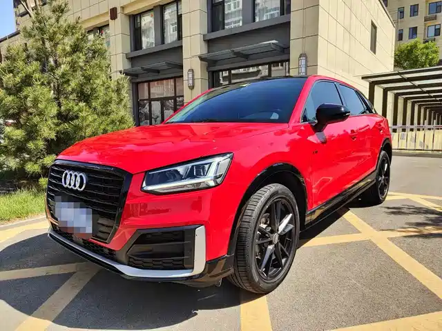 AUDI  Q2L