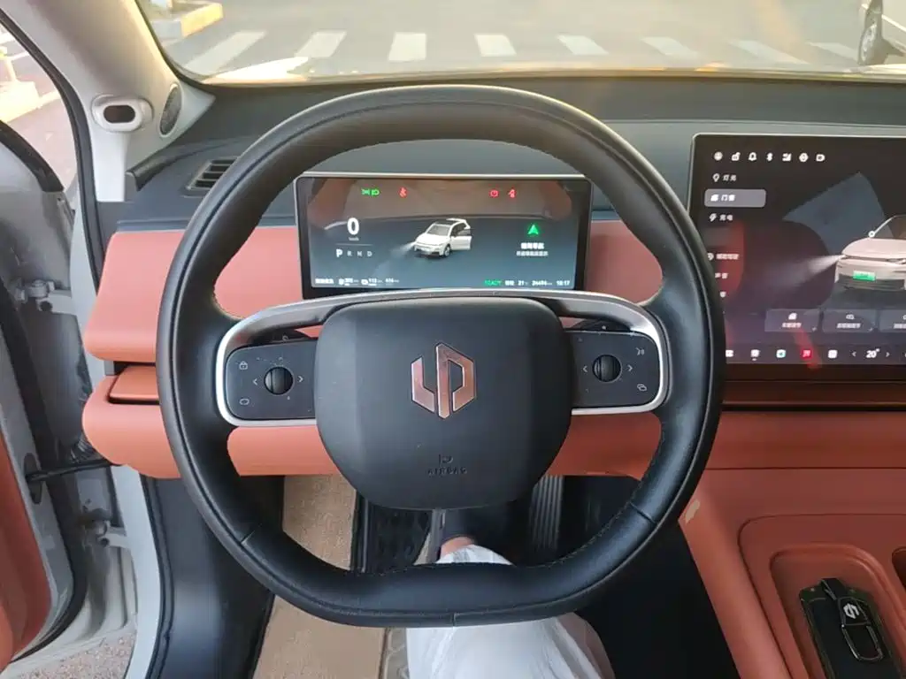 Leapmotor Leapmotor C10 — миниатюра 11
