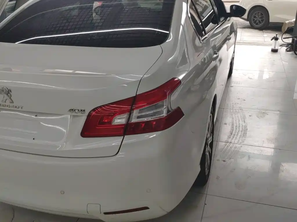 Peugeot 408 — миниатюра 8