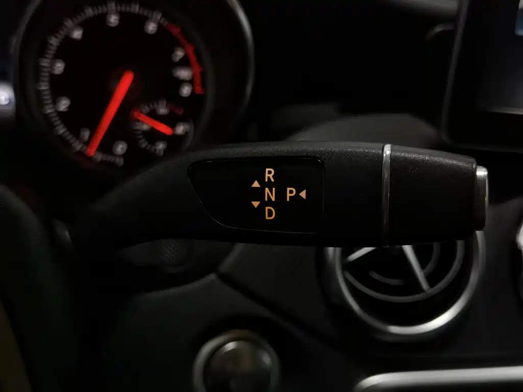 Mercedes-Benz GLA — миниатюра 13