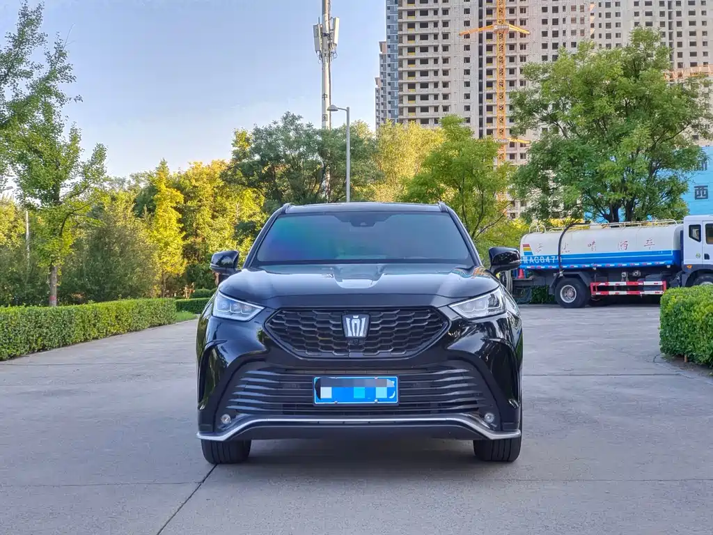 Toyota Crown Kluger — миниатюра 2