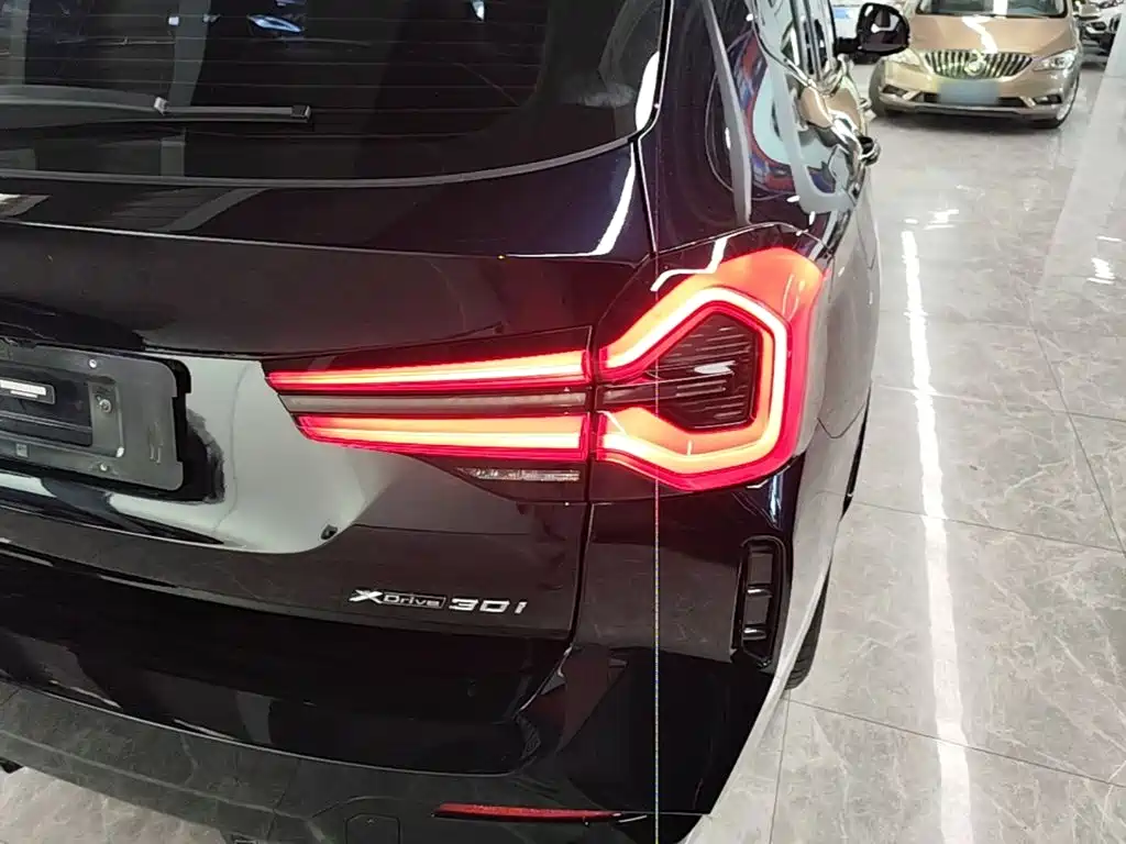 BMW X3 — миниатюра 8