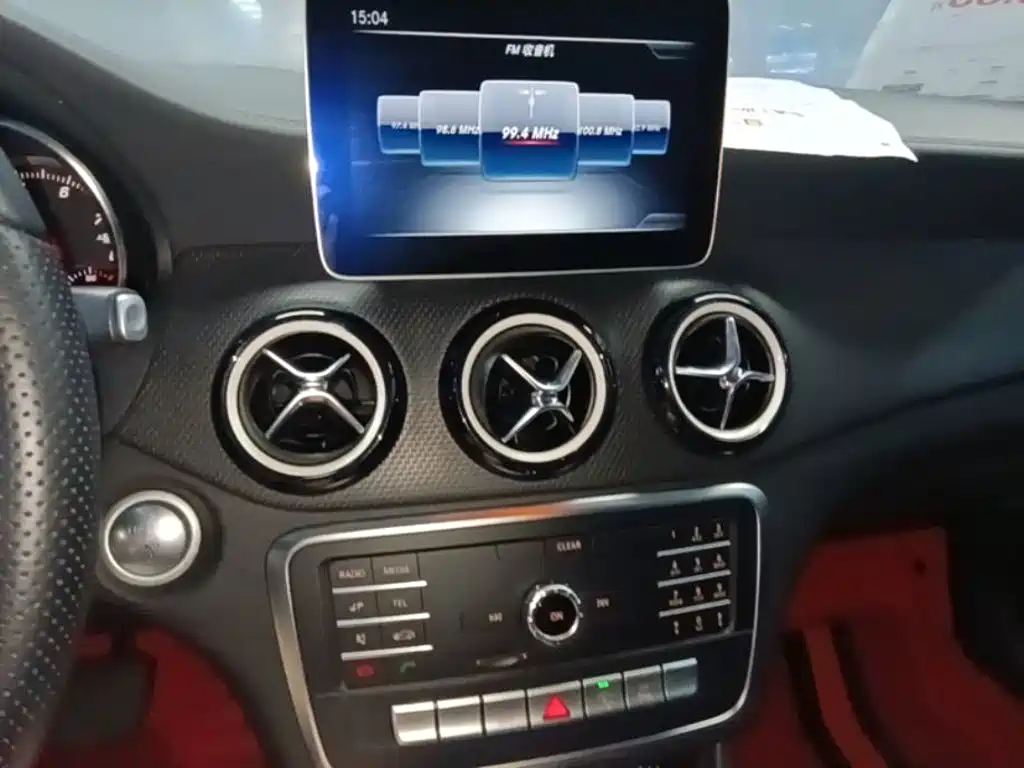 Mercedes-Benz GLA — миниатюра 13