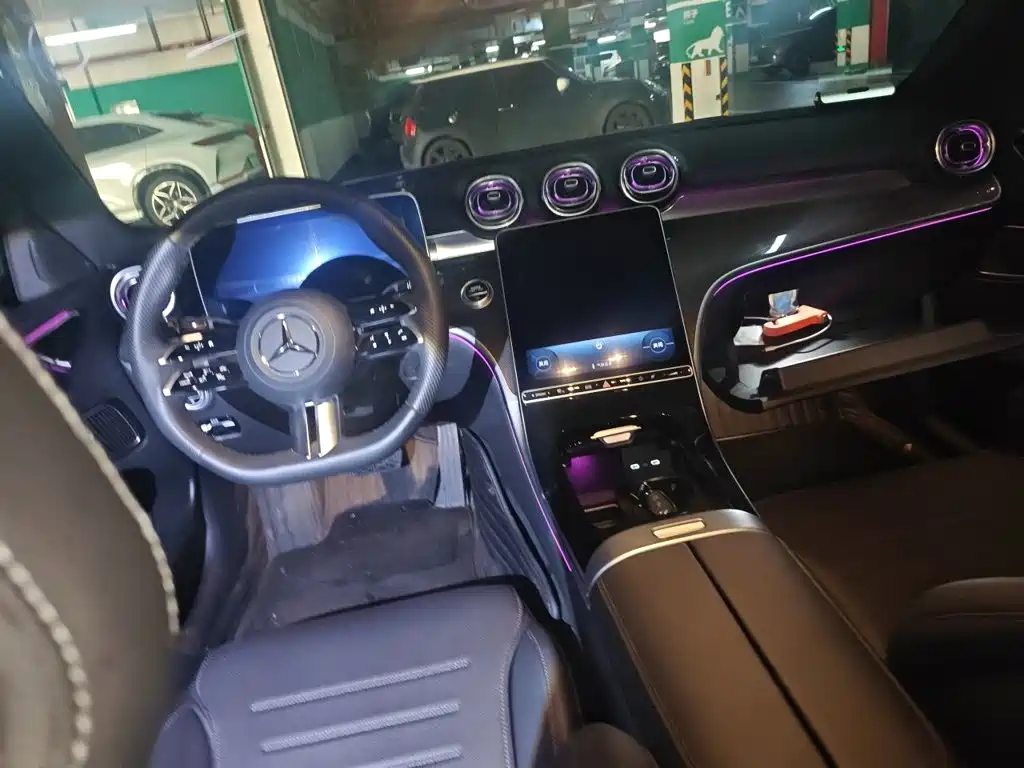 Mercedes-Benz C-Class — миниатюра 13