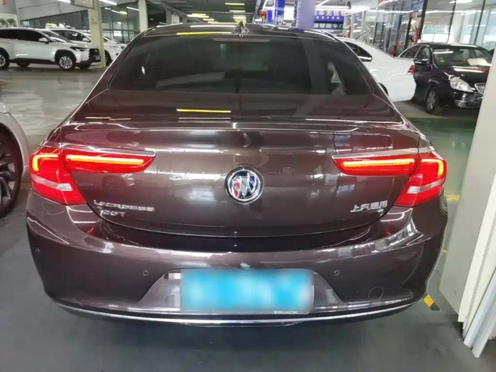 Buick LaCrosse — миниатюра 6