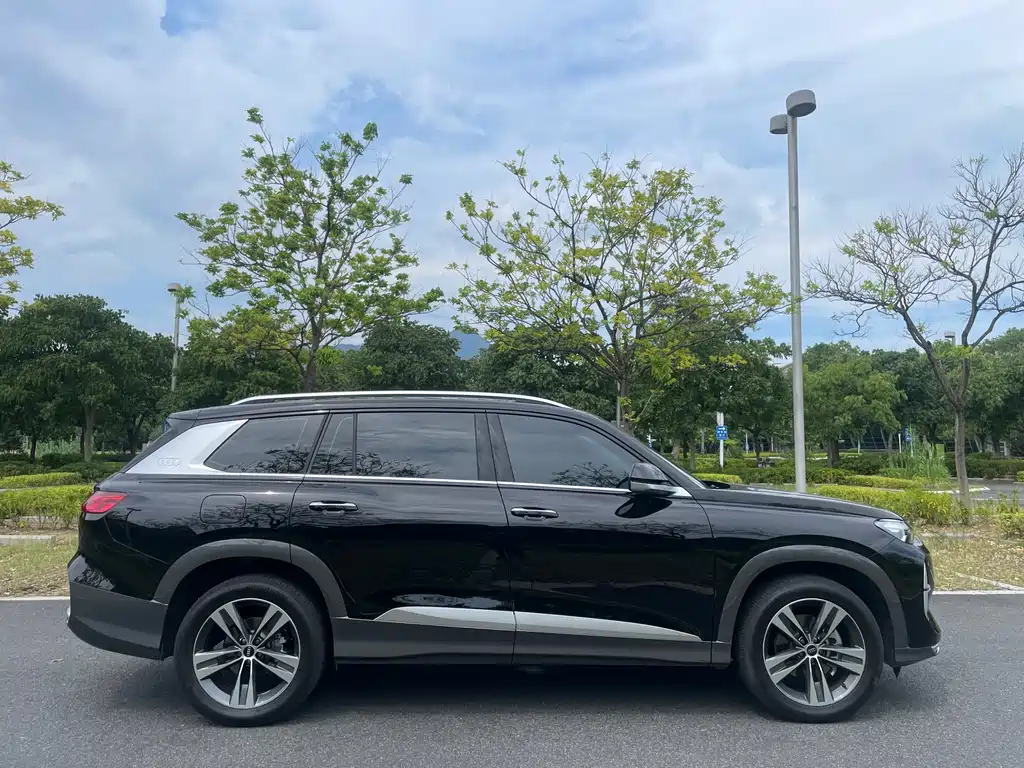 Audi Q6 — миниатюра 10