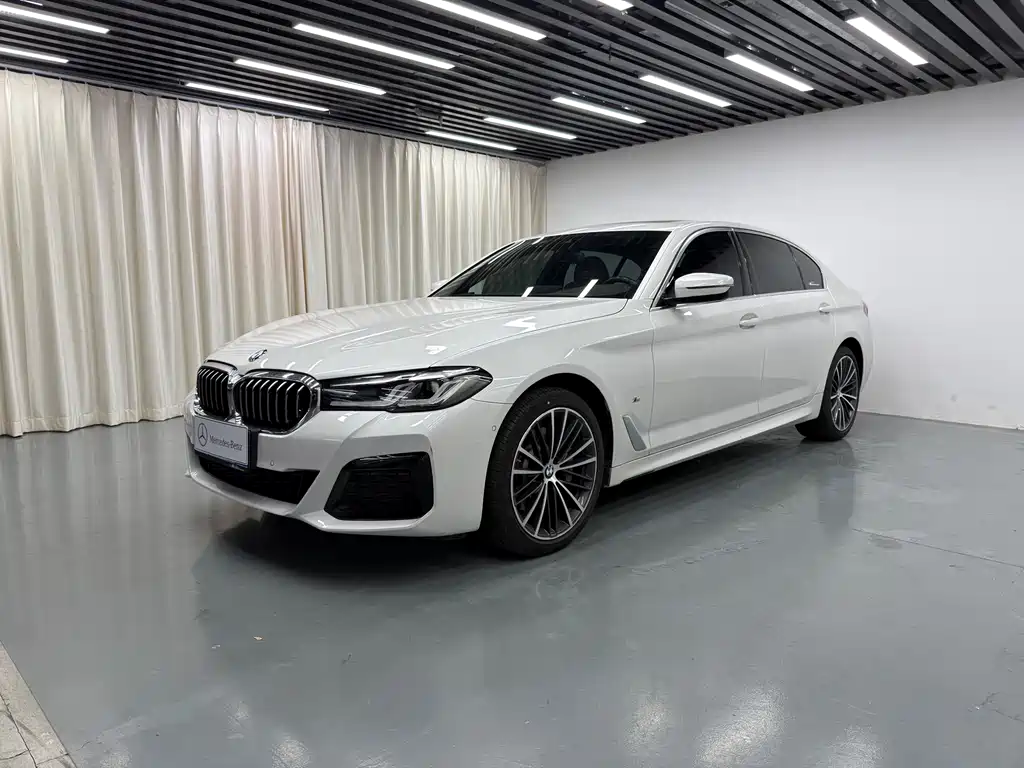 BMW 5 Series 2022