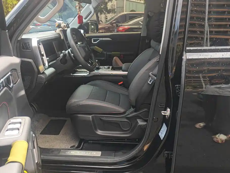 JETOUR Traveller 2023 2.0T