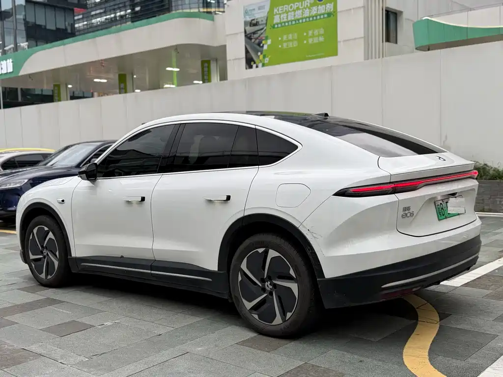 NIO EC6 — миниатюра 13