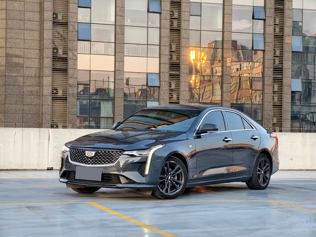Cadillac CT4