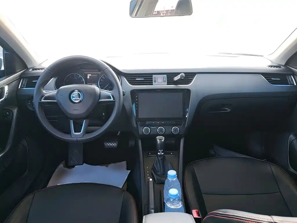 Skoda Octavia — миниатюра 6